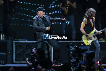 2024-06-08 - Vasco Rossi performs live on stage during Vasco Live 2024 at  San Siro Stadium on June 08, 2024 in Milan, Italy - VASCO ROSSI - VASCO LIVE 2024 - CONCERTS - ITALIAN SINGER AND ARTIST