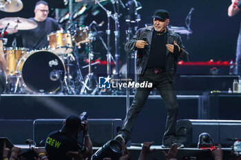 2024-06-08 - Vasco Rossi performs live on stage during Vasco Live 2024 at  San Siro Stadium on June 08, 2024 in Milan, Italy - VASCO ROSSI - VASCO LIVE 2024 - CONCERTS - ITALIAN SINGER AND ARTIST