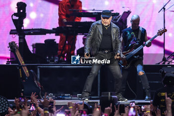 2024-06-08 - Vasco Rossi performs live on stage during Vasco Live 2024 at  San Siro Stadium on June 08, 2024 in Milan, Italy - VASCO ROSSI - VASCO LIVE 2024 - CONCERTS - ITALIAN SINGER AND ARTIST