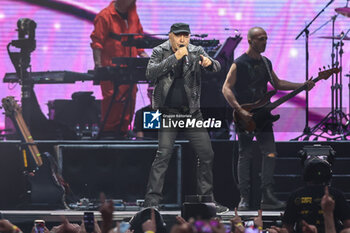 2024-06-08 - Vasco Rossi performs live on stage during Vasco Live 2024 at  San Siro Stadium on June 08, 2024 in Milan, Italy - VASCO ROSSI - VASCO LIVE 2024 - CONCERTS - ITALIAN SINGER AND ARTIST