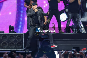 2024-06-08 - Vasco Rossi performs live on stage during Vasco Live 2024 at  San Siro Stadium on June 08, 2024 in Milan, Italy - VASCO ROSSI - VASCO LIVE 2024 - CONCERTS - ITALIAN SINGER AND ARTIST