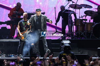 2024-06-08 - Vasco Rossi performs live on stage during Vasco Live 2024 at  San Siro Stadium on June 08, 2024 in Milan, Italy - VASCO ROSSI - VASCO LIVE 2024 - CONCERTS - ITALIAN SINGER AND ARTIST