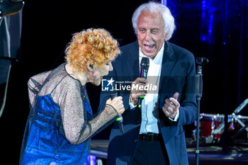 2024-06-06 - Mario Lavezzi and Ornella Vanoni during the the Ornella Vanoni Senza Fine Tour Concert at Terme di Caracalla in Rome, Italy, on june 06, 2024 - ORNELLA VANONI - SENZA FINE TOUR - CONCERTS - ITALIAN SINGER AND ARTIST