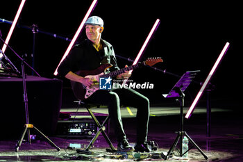 2024-06-06 - Riccardo Bertuzzi during the the Ornella Vanoni Senza Fine Tour Concert at Terme di Caracalla in Rome, Italy, on june 06, 2024 - ORNELLA VANONI - SENZA FINE TOUR - CONCERTS - ITALIAN SINGER AND ARTIST