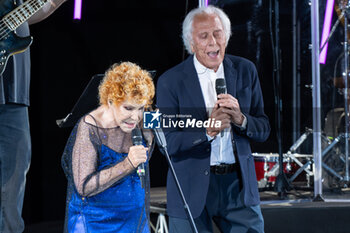 2024-06-06 - Mario Lavezzi and Ornella Vanoni during the the Ornella Vanoni Senza Fine Tour Concert at Terme di Caracalla in Rome, Italy, on june 06, 2024 - ORNELLA VANONI - SENZA FINE TOUR - CONCERTS - ITALIAN SINGER AND ARTIST