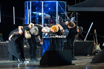 2024-06-06 - Ornella Vanoni and the band during the the Ornella Vanoni Senza Fine Tour Concert at Terme di Caracalla in Rome, Italy, on june 06, 2024 - ORNELLA VANONI - SENZA FINE TOUR - CONCERTS - ITALIAN SINGER AND ARTIST