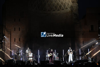 2024-06-19 - Diodadato during the Concert Ho Acceso un Fuoco, Estate 24 at Temple of Venus,Coliseum Archaeological Park in Rome, Italy on July 19th, 2024 - DIODATO - HO ACCESO UN FUOCO - ESTATE 24 - CONCERTS - ITALIAN SINGER AND ARTIST