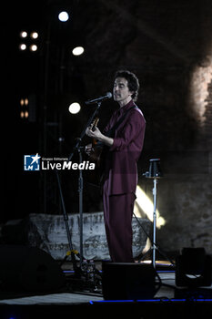 2024-06-19 - Diodadato during the Concert Ho Acceso un Fuoco, Estate 24 at Temple of Venus,Coliseum Archaeological Park in Rome, Italy on July 19th, 2024 - DIODATO - HO ACCESO UN FUOCO - ESTATE 24 - CONCERTS - ITALIAN SINGER AND ARTIST