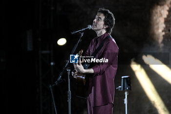 2024-06-19 - Diodadato during the Concert Ho Acceso un Fuoco, Estate 24 at Temple of Venus,Coliseum Archaeological Park in Rome, Italy on July 19th, 2024 - DIODATO - HO ACCESO UN FUOCO - ESTATE 24 - CONCERTS - ITALIAN SINGER AND ARTIST