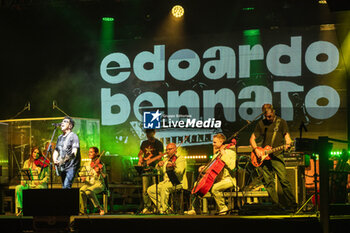 2024-07-10 - Edoardo Bennato and his band perform live - EDOARDO BENNATO - TOUR 2024 - CONCERTS - ITALIAN SINGER AND ARTIST