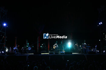 2024-07-17 - Vinicio Capossela during the Altri Tasti Tour at Teatro Antico di Ostia Antica on July 17, 2024 in Rome, Italy. - VINICIO CAPOSSELA - TASTI ANTICHI DE REDITU SUO. IL RITORNO - CONCERTS - ITALIAN SINGER AND ARTIST