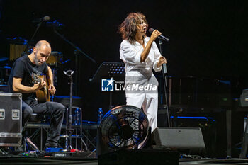 2024-07-22 - Angela Baraldi Angela Baraldi opens Francesco De Gregori's concert - FRANCESCO DE GREGORI DAL VIVO 2024 - CONCERTS - ITALIAN SINGER AND ARTIST