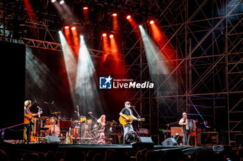 2024-07-22 - Francesco De Gregori on stage - FRANCESCO DE GREGORI DAL VIVO 2024 - CONCERTS - ITALIAN SINGER AND ARTIST