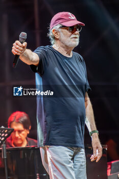 2024-07-22 - Francesco De Gregori on stage - FRANCESCO DE GREGORI DAL VIVO 2024 - CONCERTS - ITALIAN SINGER AND ARTIST