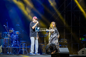 2024-07-22 - Francesco De Gregori on stage with Francesca La Colla - FRANCESCO DE GREGORI DAL VIVO 2024 - CONCERTS - ITALIAN SINGER AND ARTIST