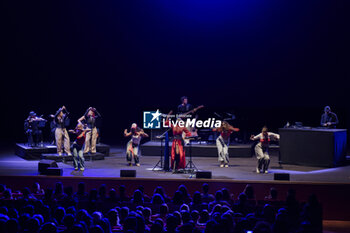 2024-09-27 - Serena Brancale during the concert ‘Baccala on tour’ at Auditorium Parco della Musica on September 27, 2024 in Rome - Italy - SERENA BRANCALE - 