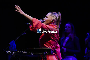 2024-09-27 - Serena Brancale during the concert ‘Baccala on tour’ at Auditorium Parco della Musica on September 27, 2024 in Rome - Italy - SERENA BRANCALE - 