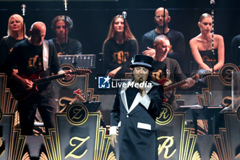 2024-10-12 - Italian singer Renato Zero on stage during his “Autoritatto” 2024 tour at Unipol Arena, Casalecchio (Bologna), Italy, October 12, 2024. Photo: Michele Nucci - RENATO ZERO IN 