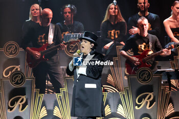 2024-10-12 - Italian singer Renato Zero on stage during his “Autoritatto” 2024 tour at Unipol Arena, Casalecchio (Bologna), Italy, October 12, 2024. Photo: Michele Nucci - RENATO ZERO IN 