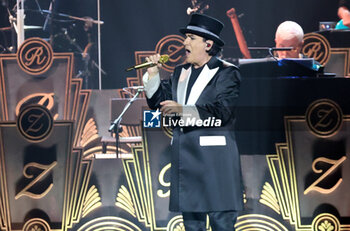 2024-10-12 - Italian singer Renato Zero on stage during his “Autoritatto” 2024 tour at Unipol Arena, Casalecchio (Bologna), Italy, October 12, 2024. Photo: Michele Nucci - RENATO ZERO IN 