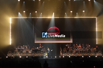 2024-10-12 - Italian singer Renato Zero on stage during his “Autoritatto” 2024 tour at Unipol Arena, Casalecchio (Bologna), Italy, October 12, 2024. Photo: Michele Nucci - RENATO ZERO IN 