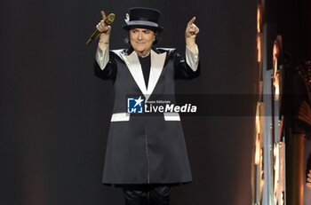 2024-10-12 - Italian singer Renato Zero on stage during his “Autoritatto” 2024 tour at Unipol Arena, Casalecchio (Bologna), Italy, October 12, 2024. Photo: Michele Nucci - RENATO ZERO IN 