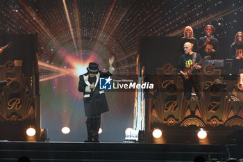 2024-10-12 - Italian singer Renato Zero on stage during his “Autoritatto” 2024 tour at Unipol Arena, Casalecchio (Bologna), Italy, October 12, 2024. Photo: Michele Nucci - RENATO ZERO IN 