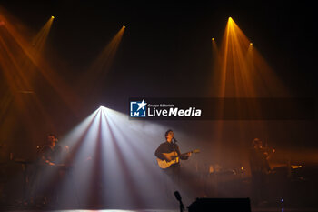 2024-10-30 - Italian singer Diodato performing on stage at Teatro Europauditorium, Bologna, Italy, October 30, 2024 - - DIODATO NEI TEATRI - CONCERTS - ITALIAN SINGER AND ARTIST