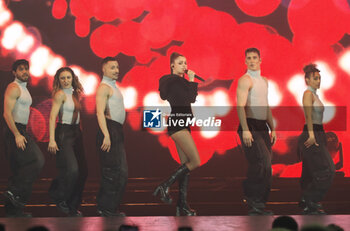 2024-04-17 - 17/04/2024 - Italian singer Annalisa on stage at Unipol Arena during her “Tutti nel vortice” tour — Bologna, Italy, April 17, 2024 - photo Michele Nucci - ANNALISA - TUTTI NEL VORTICE - SHOWS - ITALIAN SINGER AND ARTIST