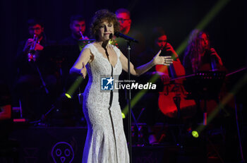 11/11/2024 - Italian singer Fiorella Mannoia on stage at Teatro Europauditorium during her tour in theaters. Bologna, November 11, 2024 - photo Michele Nucci - FIORELLA MANNOIA LIVE NEI TEATRI 2024 - SHOW - ARTISTI ITALIANI