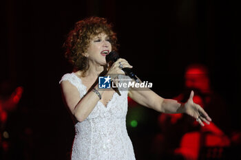 11/11/2024 - Italian singer Fiorella Mannoia on stage at Teatro Europauditorium during her tour in theaters. Bologna, November 11, 2024 - photo Michele Nucci - FIORELLA MANNOIA LIVE NEI TEATRI 2024 - SHOW - ARTISTI ITALIANI