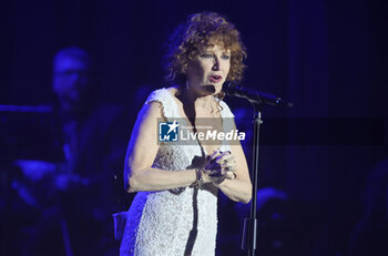 11/11/2024 - Italian singer Fiorella Mannoia on stage at Teatro Europauditorium during her tour in theaters. Bologna, November 11, 2024 - photo Michele Nucci - FIORELLA MANNOIA LIVE NEI TEATRI 2024 - SHOW - ARTISTI ITALIANI