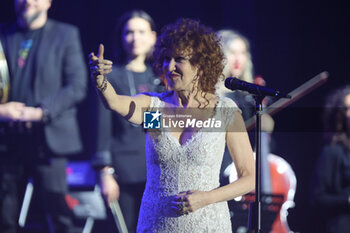 11/11/2024 - Italian singer Fiorella Mannoia on stage at Teatro Europauditorium during her tour in theaters. Bologna, November 11, 2024 - photo Michele Nucci - FIORELLA MANNOIA LIVE NEI TEATRI 2024 - SHOW - ARTISTI ITALIANI