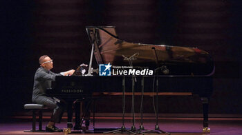 30/04/2024 - Gonzalo Rubalcaba performs on stage during his live performance “Solo