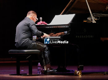 30/04/2024 - Gonzalo Rubalcaba performs on stage during his live performance “Solo