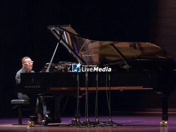 30/04/2024 - Gonzalo Rubalcaba performs on stage during his live performance “Solo