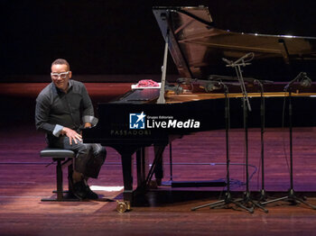 30/04/2024 - Gonzalo Rubalcaba performs on stage during his live performance “Solo