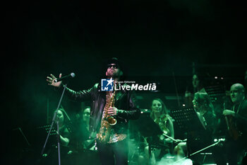 17/05/2024 - The saxophonist Jimmy Sax performing live in concert - JIMMY SAX - CONCERTI - CANTANTI E ARTISTI STRANIERI