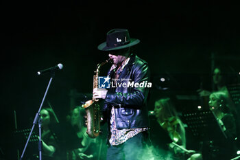 17/05/2024 - The saxophonist Jimmy Sax performing live in concert - JIMMY SAX - CONCERTI - CANTANTI E ARTISTI STRANIERI