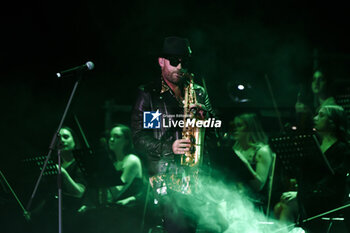 17/05/2024 - The saxophonist Jimmy Sax performing live in concert - JIMMY SAX - CONCERTI - CANTANTI E ARTISTI STRANIERI