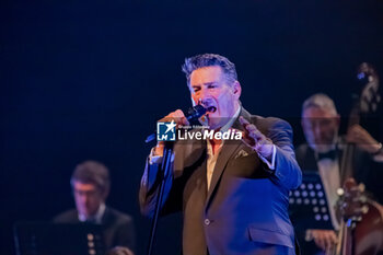 19/05/2024 - Tony Hadley - TONY HADLEY - MAD ABOUT YOU - CONCERTI - CANTANTI E ARTISTI STRANIERI