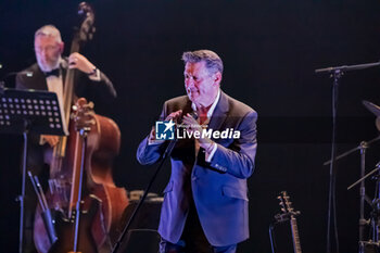 19/05/2024 - Tony Hadley - TONY HADLEY - MAD ABOUT YOU - CONCERTI - CANTANTI E ARTISTI STRANIERI