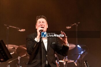 21/05/2024 - Tony Hadley - TONY HADLEY - THE BIG SWING TOUR 2024 - CONCERTI - CANTANTI E ARTISTI STRANIERI