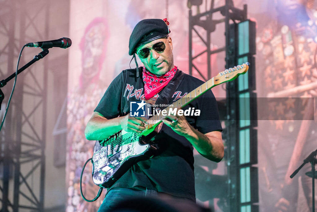 Tom Morello - Opening The Smashing Pumpkins - CONCERTI - CANTANTI E ARTISTI STRANIERI