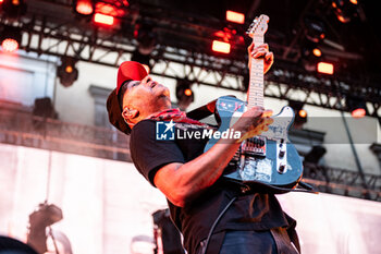 2024-07-06 - Tom Morello - TOM MORELLO - OPENING THE SMASHING PUMPKINS - CONCERTS - SINGER AND ARTIST