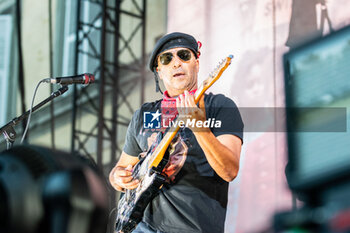 2024-07-06 - Tom Morello - TOM MORELLO - OPENING THE SMASHING PUMPKINS - CONCERTS - SINGER AND ARTIST