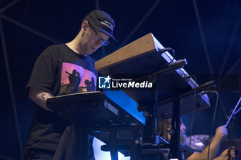 2024-07-10 - Cory Henry singing on stage during the Music for yo solul world tour 2024, at the Villa Ada Festival in Rome, Italy, on July 10, 2024 - CORY HENRY - MUSIC FOR YO SOUL WORLD TOUR 2024 - ROMA - CONCERTS - SINGER AND ARTIST