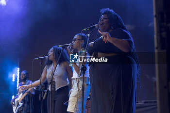 2024-07-10 - Cory Henry singing on stage during the Music for yo solul world tour 2024, at the Villa Ada Festival in Rome, Italy, on July 10, 2024 - CORY HENRY - MUSIC FOR YO SOUL WORLD TOUR 2024 - ROMA - CONCERTS - SINGER AND ARTIST