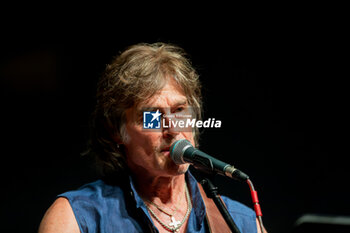 2024-07-17 - Ronn Moss on stage - RONN MOSS LIVE  - CONCERTS - SINGER AND ARTIST