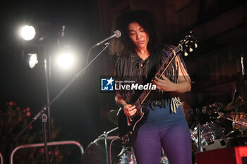 26/07/2024 - American guitarist and singer Judith Hill during her concert at Villa Nicolaj, Calcara, Bologna, Italy, July 26, 2024. Photo Michele Nucci

 - JUDITH HILL - LETTERS FROM A BLACK WIDOW TOUR - CONCERTI - CANTANTI E ARTISTI STRANIERI